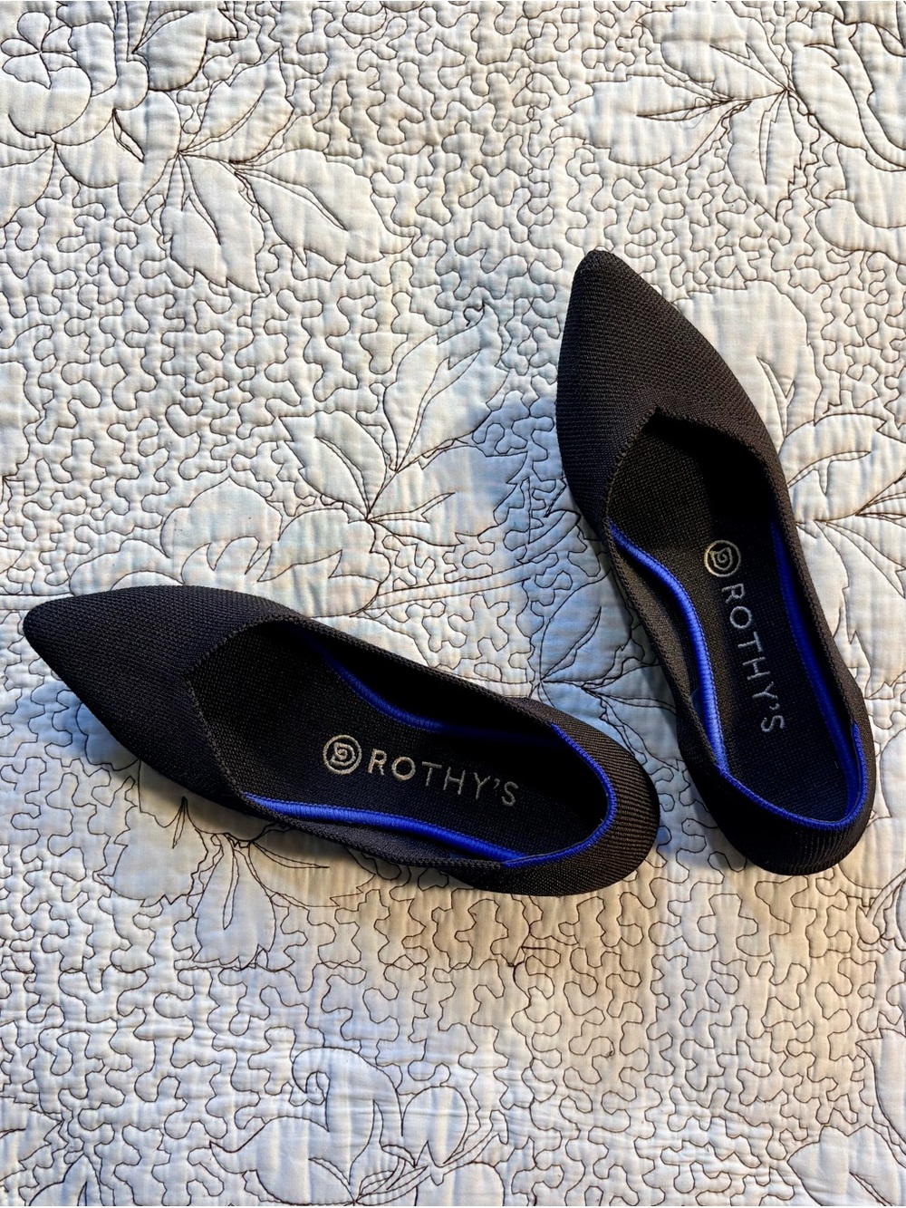 💥Rothy’s The Point Flats Black Knit Cobalt Blue Trim Pointed Toe Sz 7.5🧡